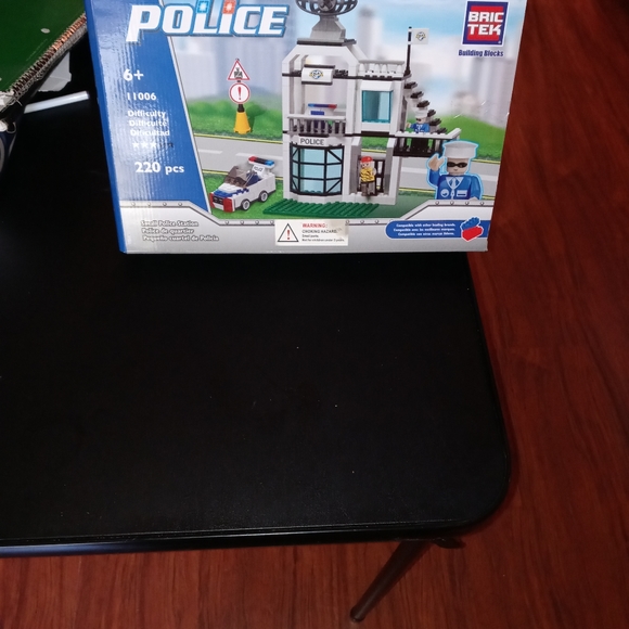 Legos - Picture 2 of 3